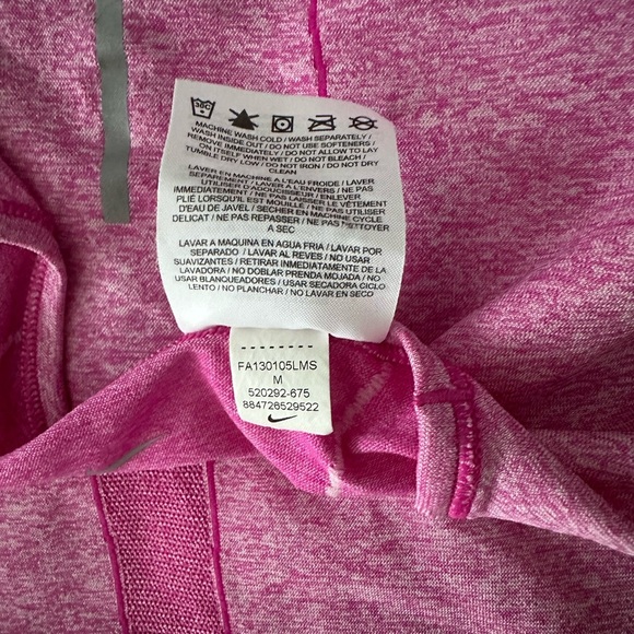 Nike Women’s DRI-FIT Short Sleeve Shirt- Size Medium - Picture 2 of 9